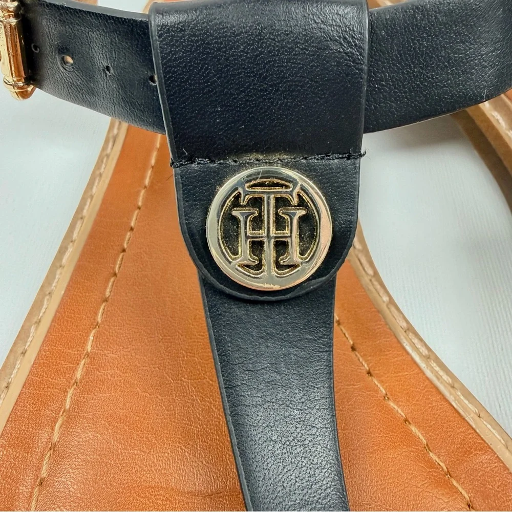 Tommy Hilfiger Black Leather Thong Sandals Gold Logo Size 10M - Picture 5 of 8